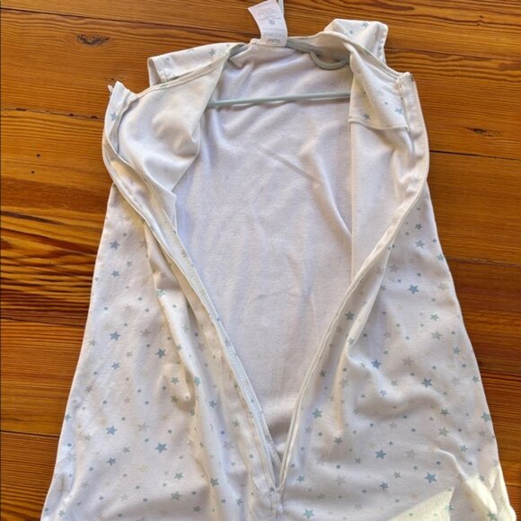 Halo Sleep Sack Sleeveless With Stars Zip Front.  Size M (6-12 Months) - Picture 5 of 9